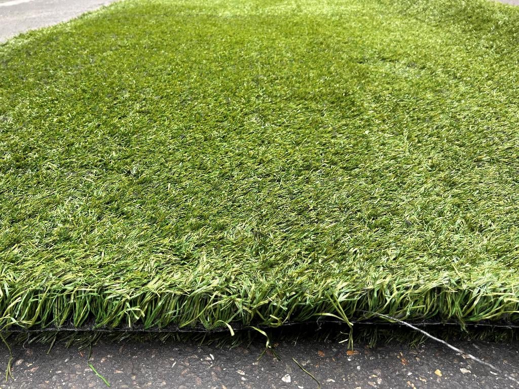 Mooi Stuk Kunstgras 20m2 (4m x 5m) €160,-, Tuin en Terras, Gras en Kunstgras, Zo goed als nieuw, Kunstgras, 20 m² of meer, Ophalen of Verzenden