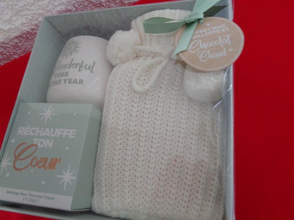 Coffret Mug Bouillotte et Chocolat Chaud Neuf, Maison & Meubles, Cuisine | Vaisselle, Neuf, Autres types, Autres styles, Envoi