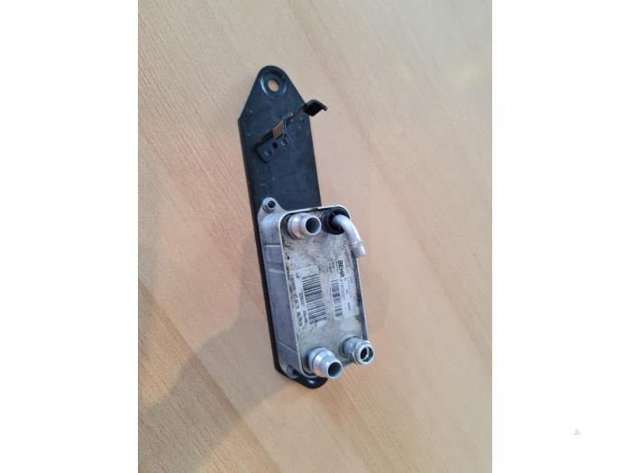 Oliekoeler van een Mercedes E-Klasse, Auto-onderdelen, Airco en Verwarming, Mercedes-Benz, Gebruikt, 3 maanden garantie, Ophalen of Verzenden
