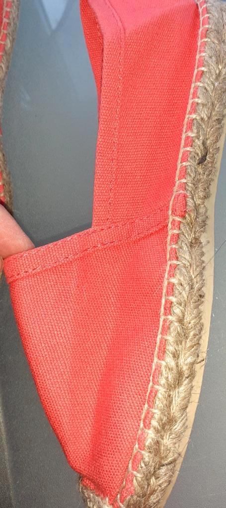 Espadrille corail nouvelle taille 36 a saisir ️️↙️, Kleding | Dames, Schoenen, Nieuw, Espadrilles, Oranje
