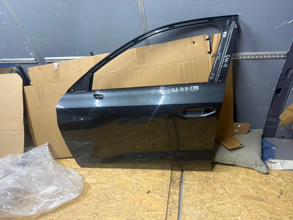 Audi a3 8y Portier links voor deur, Ophalen, Voor, Audi, Deur