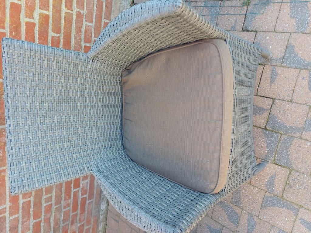 4 grijze tuinstoelen, Ophalen