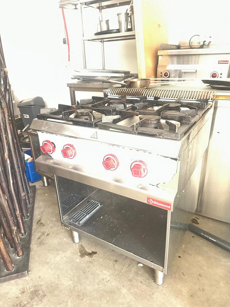 Cuisinière à gaz DIAMOND, Articles professionnels, Enlèvement