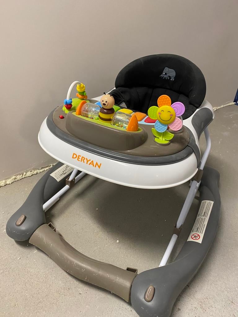 Loopstoel baby, Kinderen en Baby's, Ophalen, Zo goed als nieuw, Verstelbaar