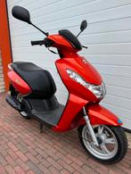 Peugot kisbee 50cc  a classe, Fietsen en Brommers, Scooters | Peugeot, Ophalen