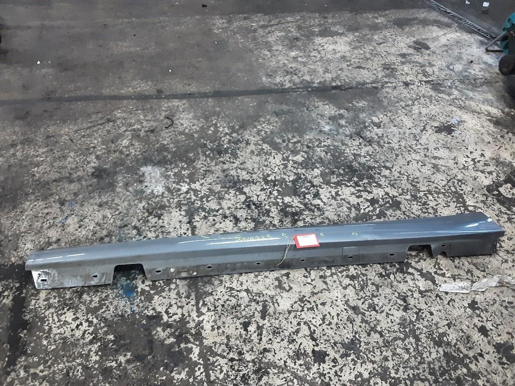 GARNITURE SEUIL DE PORTE BMW 5 serie (F10) (51777202651), Mevr. I. Hauben, Utilisé, BMW, Rue de l'Espoir 34 34
4030  GRIVEGNÉE, BE