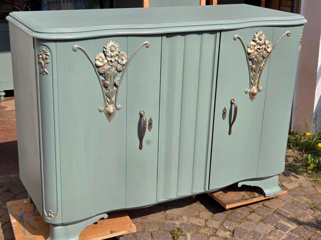 Magnifique ancienne commode,  dressoir,  buffet art nouveau, Antiquités & Art, Antiquités | Meubles | Armoires, Enlèvement
