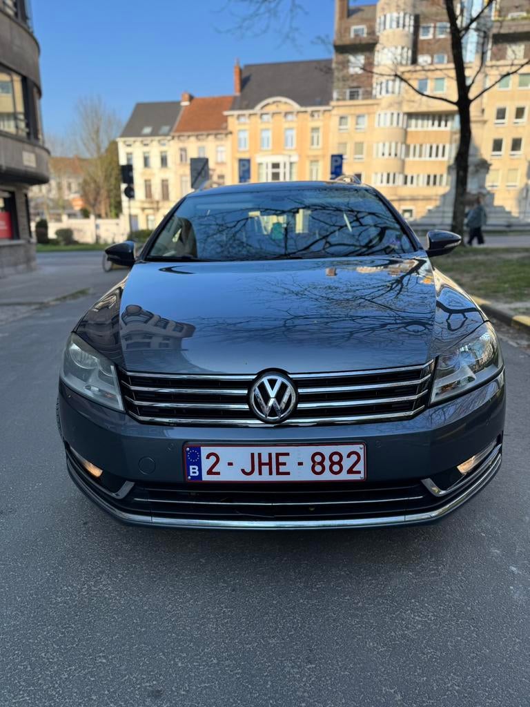 Volkswagen Passat B7 – 2014 – 1.4 Benzine – Goede staat, Grijs, Particulier, Airconditioning, Passat