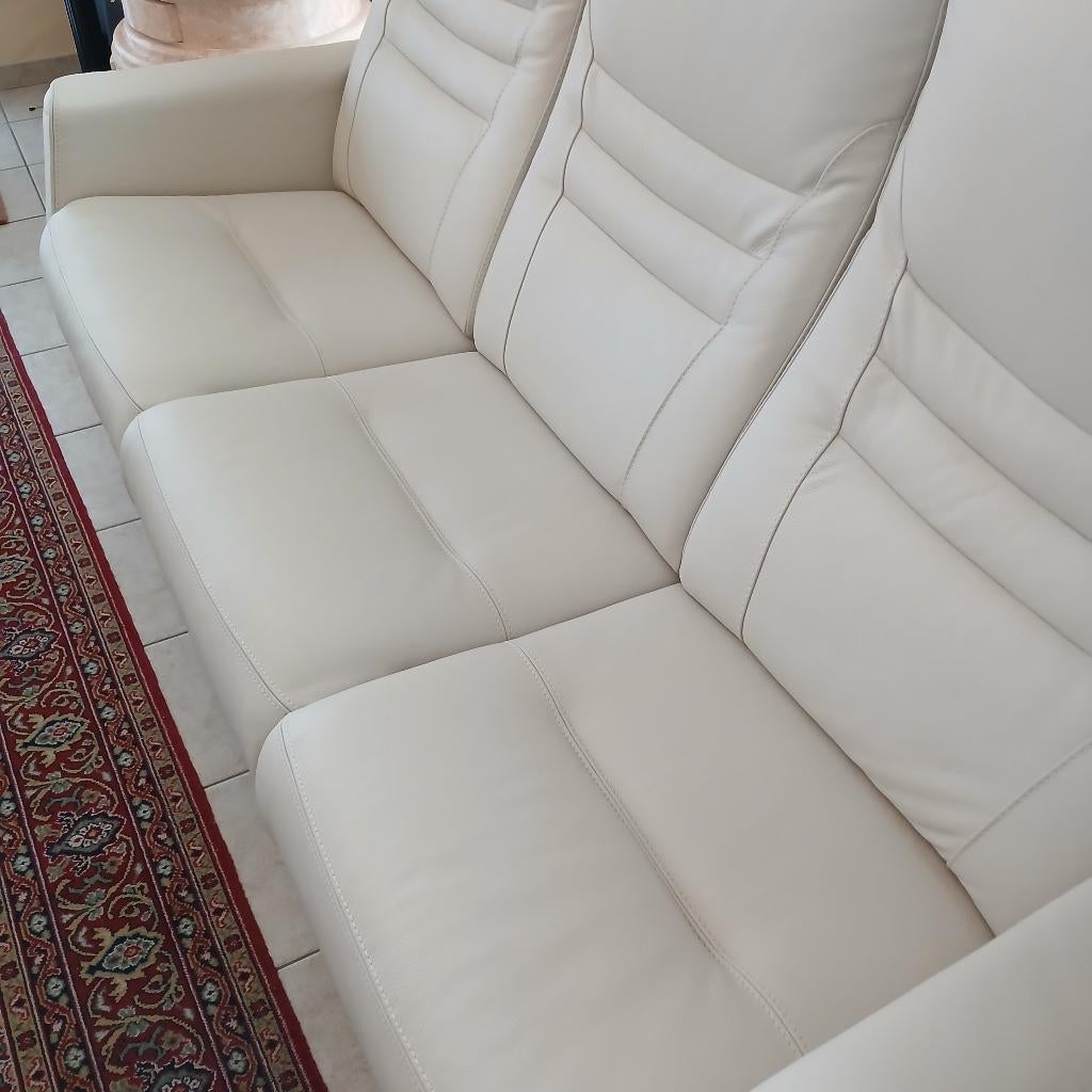 2 Wit ( licht ecru) lederen zetel drie en tweezit te koop., Ophalen, Wit, Leer, Drie