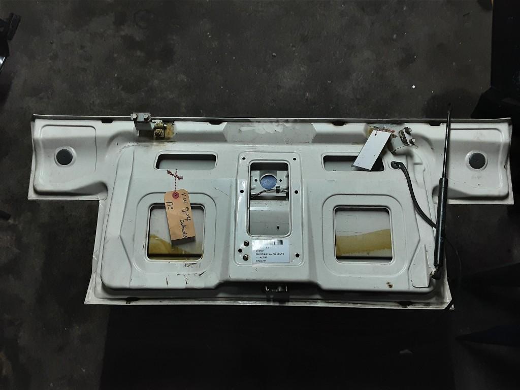 HAYON ARRIÈRE / MALLE Volkswagen Golf I Cabrio (155), Volkswagen, Mevr. I. Hauben, Haillon arrière, Utilisé