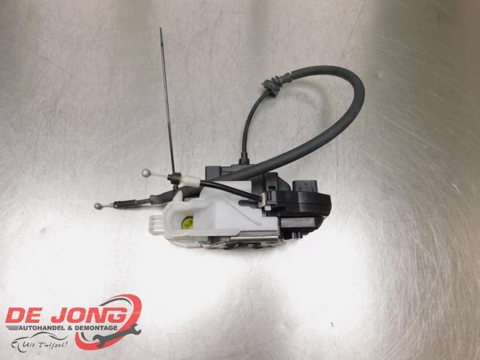 Deurslot Mechaniek 2Deurs rechts van een Kia Pro Ceed, Auto-onderdelen, Carrosserie, Kia, Gebruikt, 3 maanden garantie, Ophalen of Verzenden