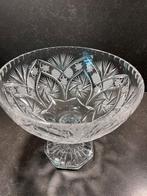 Bohemian kristallen schaal op voet, Enlèvement