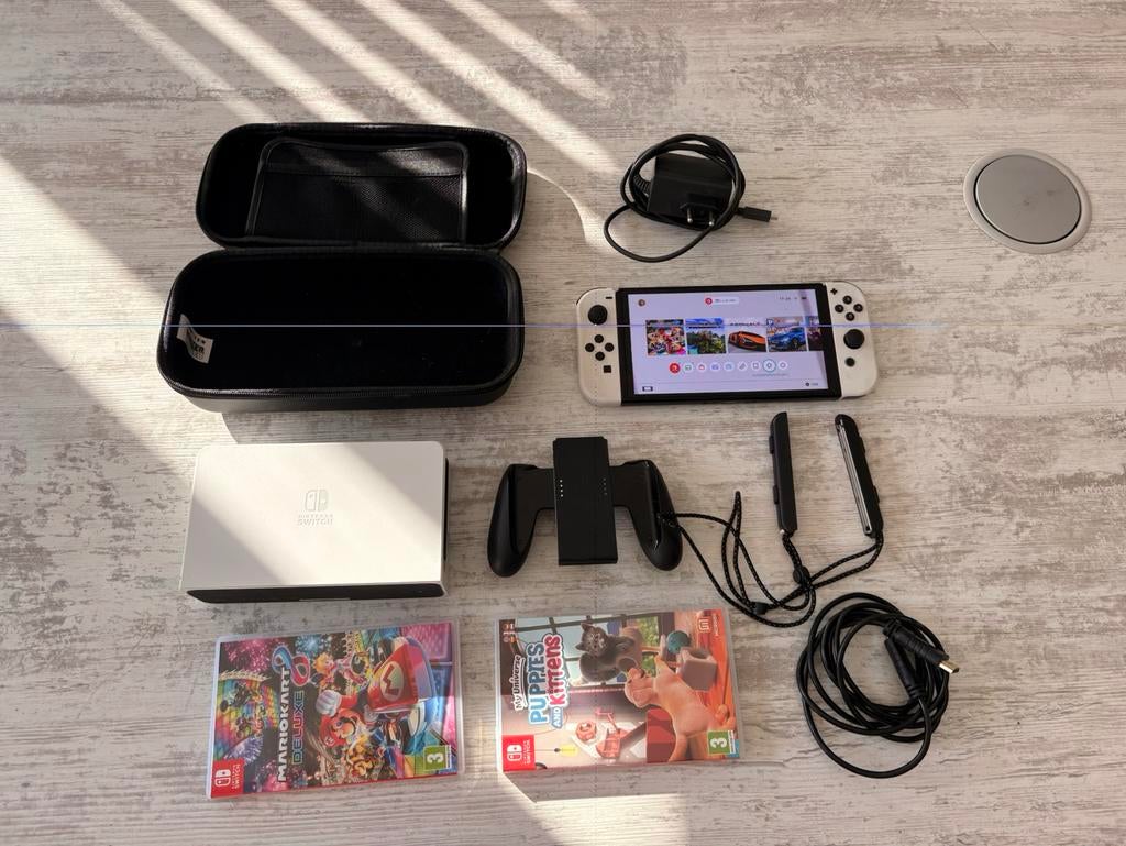 Nintendo Switch Oled + 14 jeux/spelen, Ophalen, Zo goed als nieuw, Switch OLED