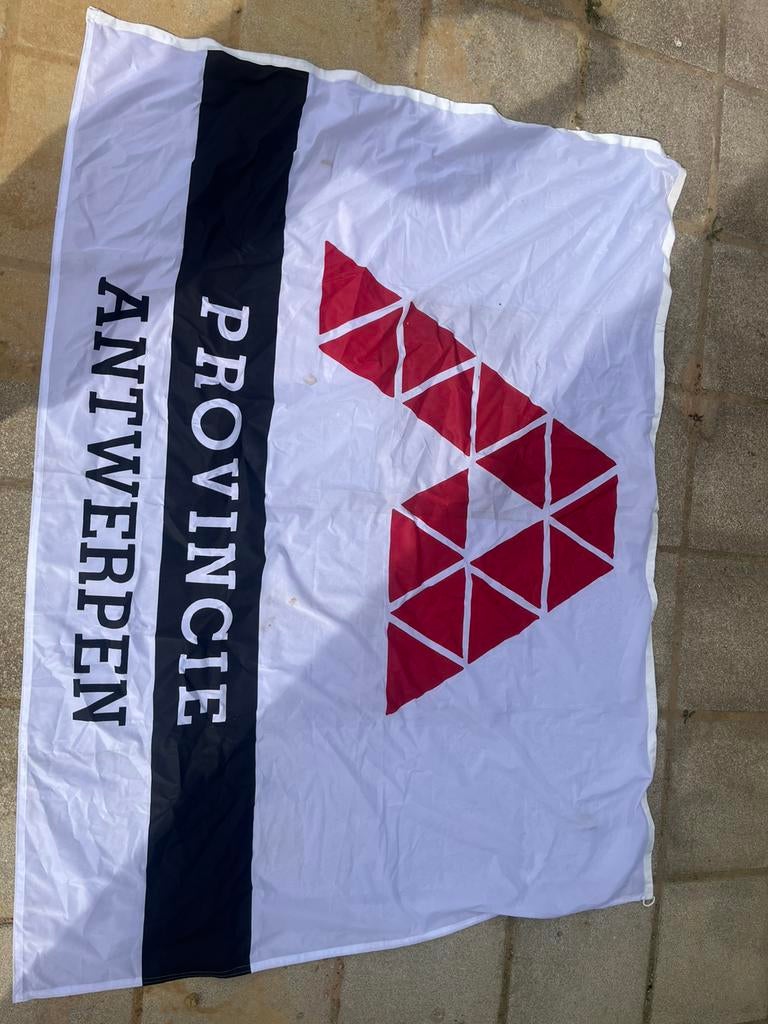 Set vlaggen – Antwerpen / De Koninck / Pride / Radio Contact, Ophalen, Gebruikt