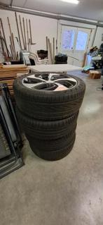 Pneus et jantes Hyundai Tucson  375€, Autos : Pièces & Accessoires, Pneus été, Pneu(s)