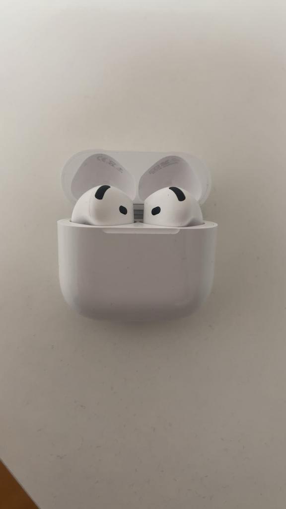 Airpods 4, Télécoms, Téléphonie mobile | Écouteurs, Comme neuf, Intra-auriculaires (Earbuds), Autres marques, Blanc, Réduction active du bruit