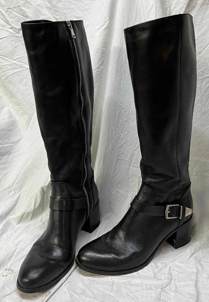 Bottes zippées, noires, taille 39, marque Vera Gomma, Vêtements | Femmes, Chaussures, Porté, Bottes hautes, Noir, Enlèvement