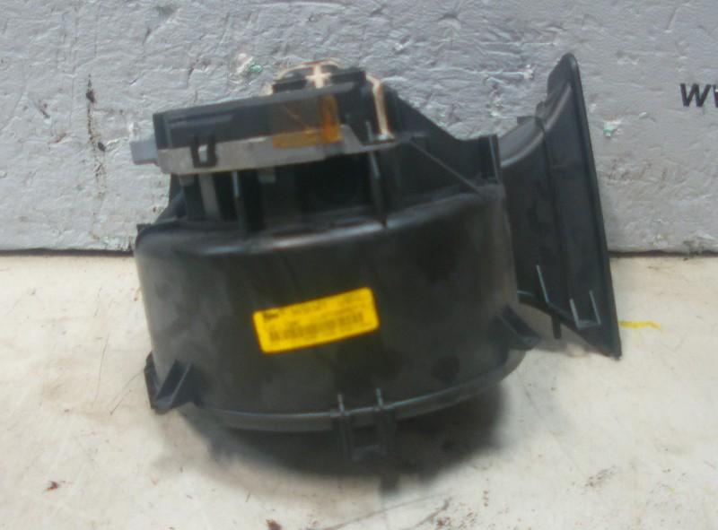 VENTILATEUR RADIATEUR MOTEUR Vectra C Caravan (9858521), Autos : Pièces & Accessoires, Valeo, Opel, Utilisé, 100, rue de Courcelles
75017  Paris, FR