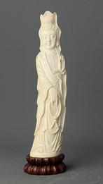Chinese antieke  ivoren Guanyin beeld - Met CITE Attest, Ophalen