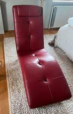 Chaise longue en cuire rouge. Très bon état., Maison & Meubles, Canapés | Sofas & Chaises Longues, Enlèvement, Utilisé, Cuir