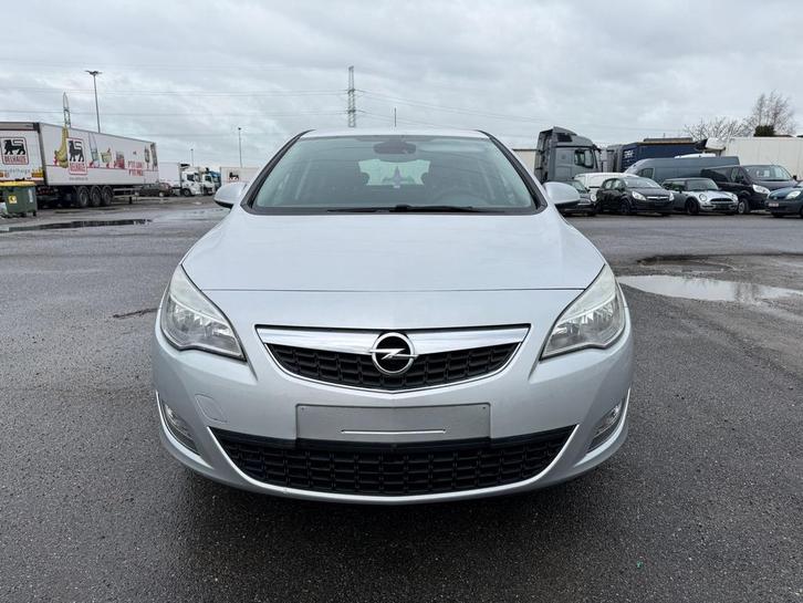 Opel Astra 2010 1.4 essence 159000 km AC, Auto's, Opel, Bedrijf, Astra, Airbags, Benzine, Ophalen