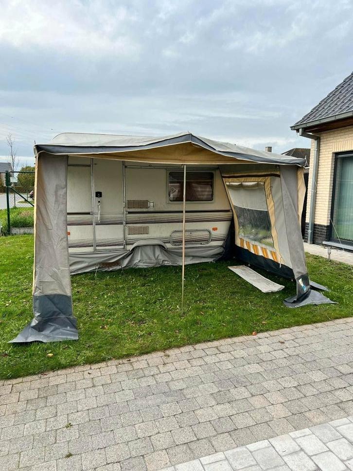caravan 750 kg met voortent, Caravans en Kamperen, Caravans, Particulier, tot en met 3, tot 500 kg, Home-car, Queensbed, 4 tot 5 meter