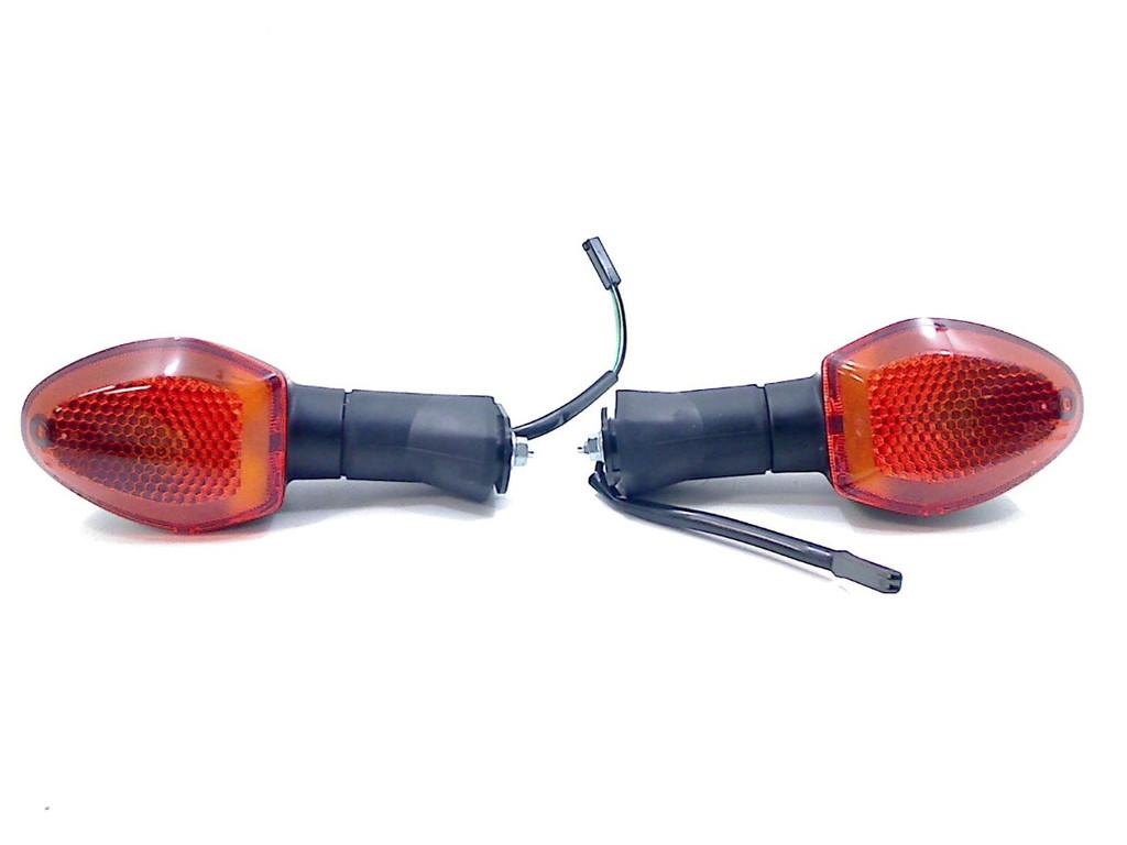 CLIGNOTANT VOOR. SET. Suzuki GSR 750 2011-2016 (GSR 750), Motos, Dhr. S. di Majo, Utilisé, Info@cama-motorparts.nl, P.J. Troelstraweg 8 8
3144 CX  MAASSLUIS, NL