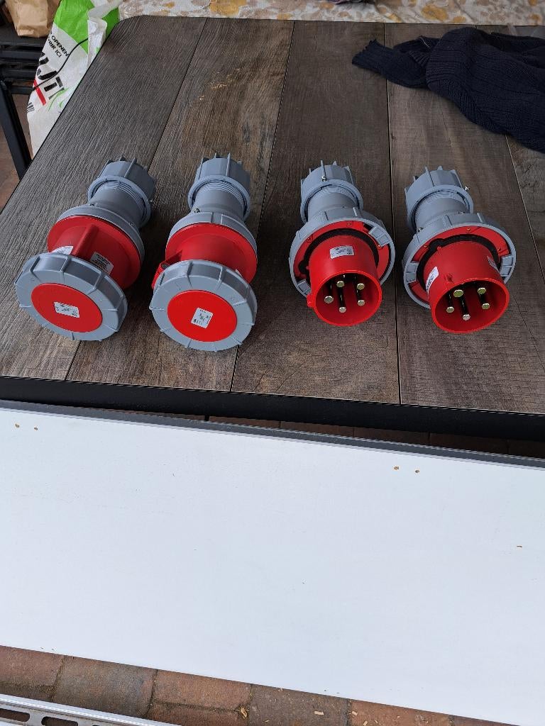 stekkers125a en2dehands verlengkabels 380 volt, Ophalen, Nieuw, Stekker