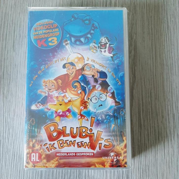 VHS cassette - Universal - Blub! Ik ben een vis, Audio, Tv en Foto, Overige Audio, Tv en Foto, Zo goed als nieuw, Ophalen of Verzenden