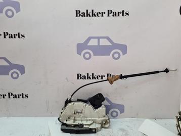 Serrure portière mécanique 4portes avant gauche d'un Volks, 3 mois de garantie, Utilisé, Volkswagen