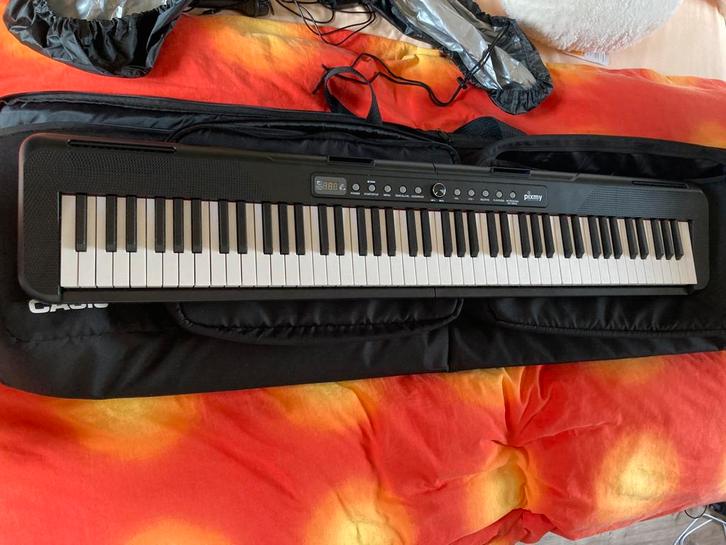 CLAVIER + porte-bébé à vendre, Musique & Instruments, Amplis | Clavier, Moniteur & Sono, Comme neuf, Sono, Enlèvement