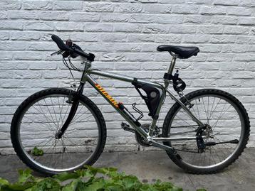 Unieke Dilbike crossfiets - met accessoires inbegrepen beschikbaar voor biedingen