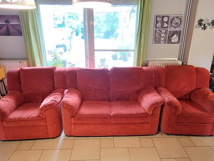 Canapé 2 places + 2 fauteuils (tissu rouge), Maison & Meubles, Canapés | Salons, Utilisé, Banc droit, Quatre personnes ou plus
