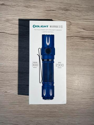 Olight Warrior 3S Limited Edition -  Professionele zaklamp beschikbaar voor biedingen