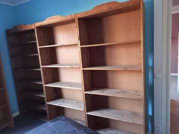 3 boekenkasten  beschikbaar voor biedingen