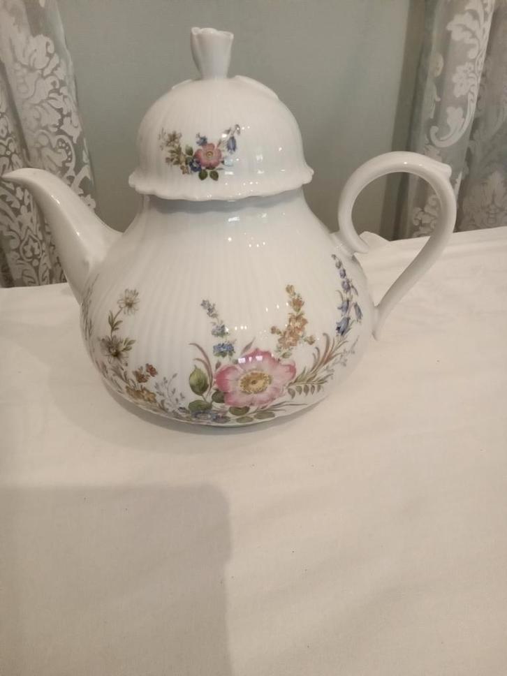 Theepot, Thirsenreuth., Antiek en Kunst, Antiek | Servies los, Ophalen of Verzenden