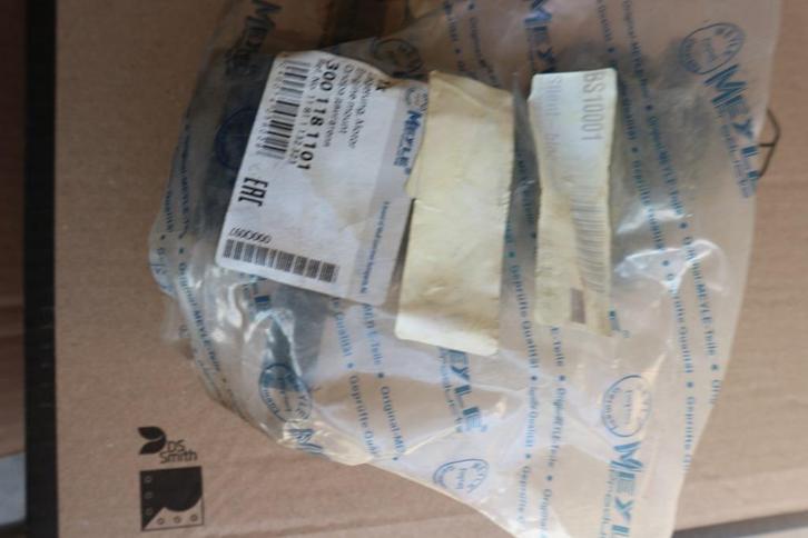 Silentblocks met 2 motoren (nieuw) BMW E21 1977, Auto-onderdelen, Motor en Toebehoren, BMW, Honda, Nissan, Ophalen of Verzenden