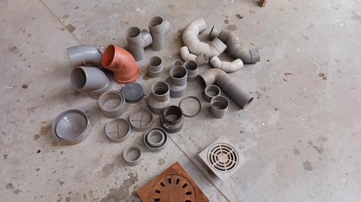 KLOKROOSTERS EN VARIA, Doe-het-zelf en Bouw, Buizen en Afvoer, Zo goed als nieuw, Aluminium, Ophalen