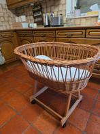 Rotan babywieg, Kinderen en Baby's, Babywiegjes en Ledikanten, Ophalen, Zo goed als nieuw, Wieg