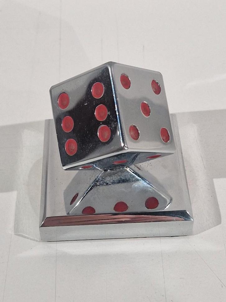 Paperweight naar Edgar Brandt circa 1960 , chroom op metaal, Antiquités & Art, Curiosités & Brocante, Enlèvement ou Envoi