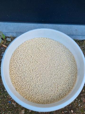 Lijmkorrels – 12,5 kg emmer beschikbaar voor biedingen