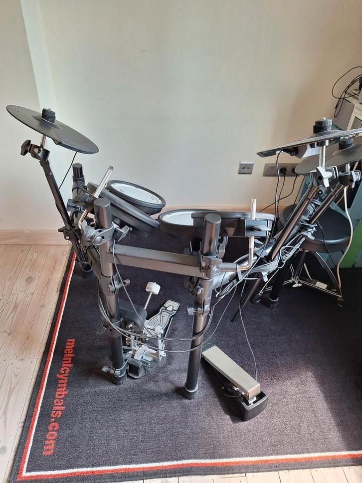 Elektronische drums Roland V-drums TD-1, Muziek en Instrumenten, Drumstellen en Slagwerk, Gebruikt, Ophalen