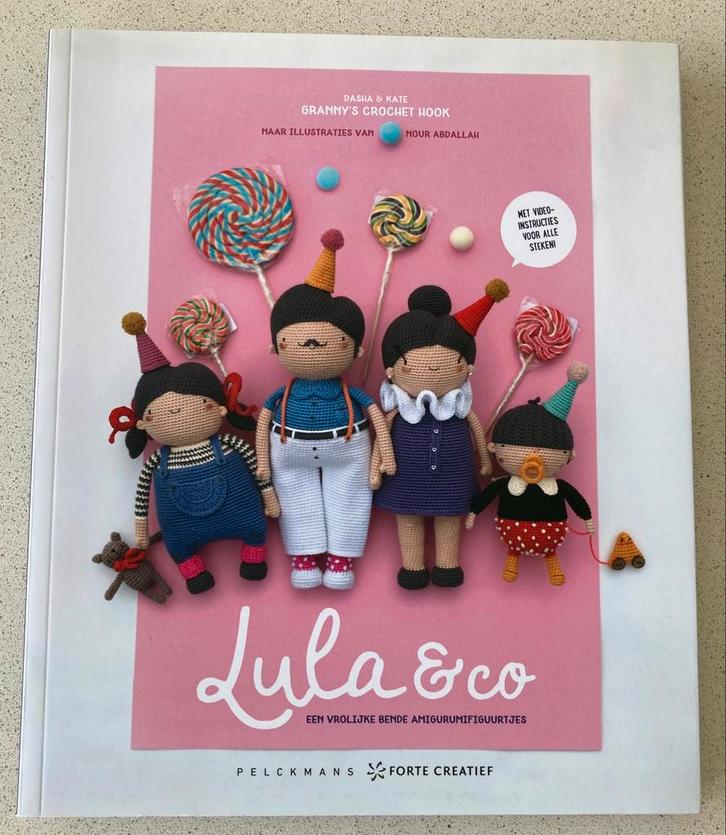 Granny's Crochet Hook - Lula & co, Hobby en Vrije tijd, Breien en Haken, Nieuw, Haken, Patroon of Boek, Ophalen of Verzenden