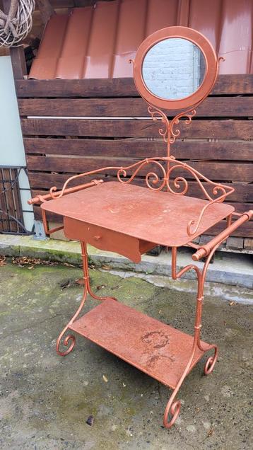 Desserte en fer de fabrication  artisanale /unique et rare beschikbaar voor biedingen