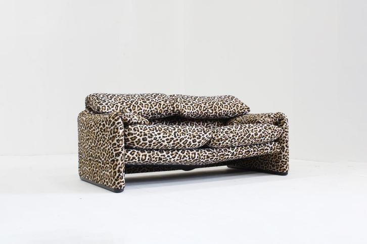 Canapé 2 places Cassina Maralunga de Vico Magistretti, Antiquités & Art, Antiquités | Meubles | Chaises & Canapés, Enlèvement