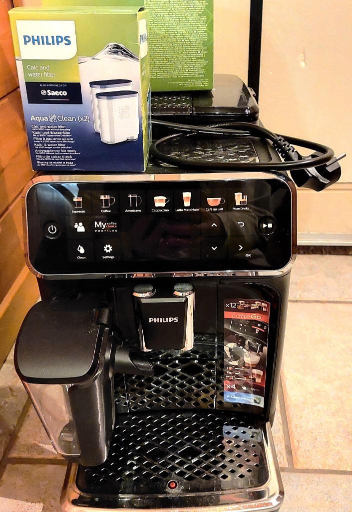 Koffie machine Philips volautomatisch Espresso toestel, Elektronische apparatuur, Koffiezetapparaten, Gebruikt, Koffiebonen, Espresso apparaat