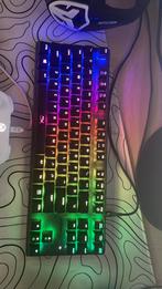 Toetsen bord muis en 2 beeldschermen, Computers en Software, Monitoren, Ophalen, Zo goed als nieuw