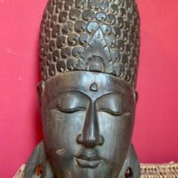 Masque de Buddha en bois exotique beschikbaar voor biedingen