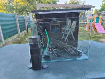 60 Liter Aquarium + accessoires beschikbaar voor biedingen
