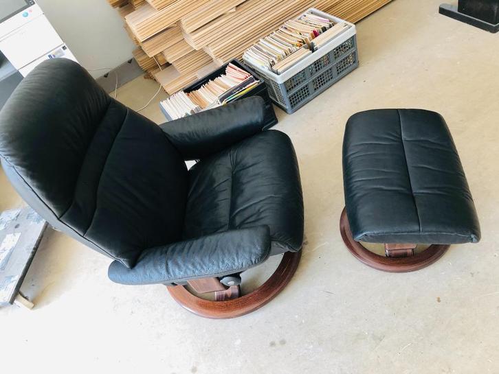 stressless relaxzetel zwart nette staat, Huis en Inrichting, Fauteuils, Gebruikt, Hout, Leer, Ophalen